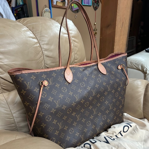 💞💞XXL Louis Vuitton Neverfull GM monogram PIVIONE INTERIOR🩷 - Picture 4 of 16